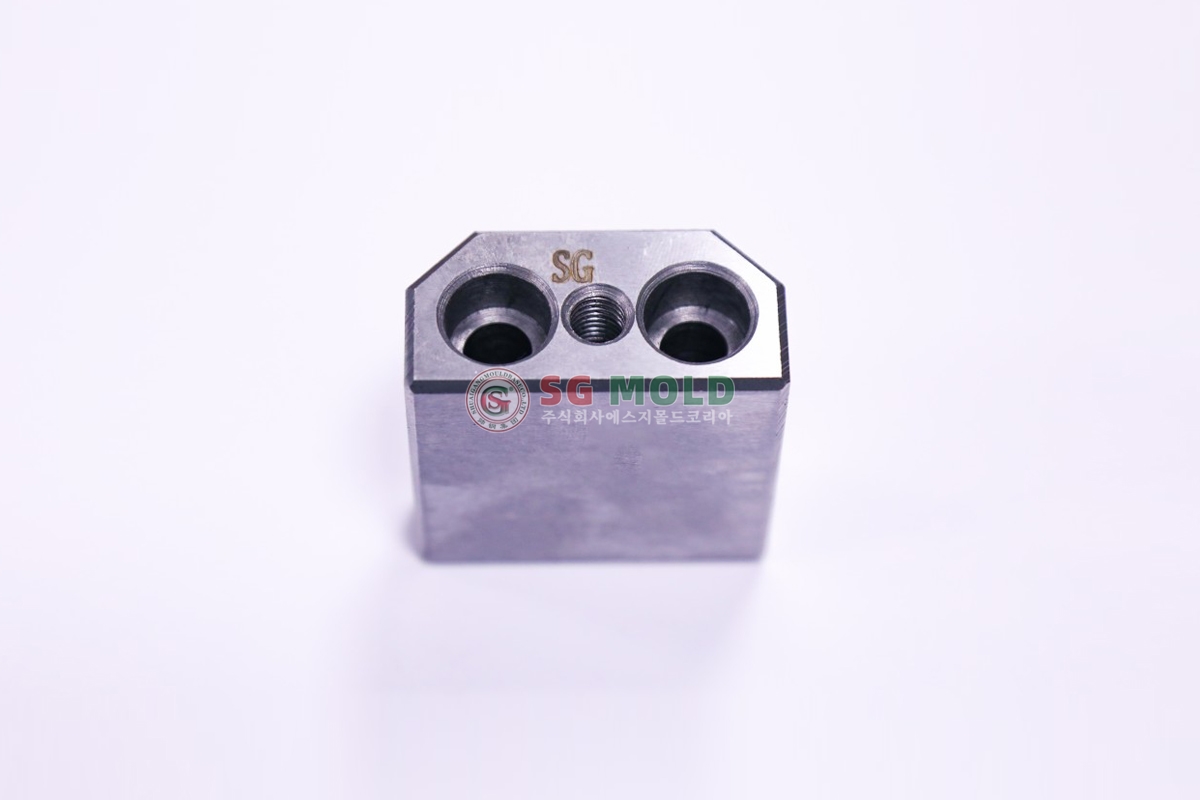Clamping Block Plastic Mold